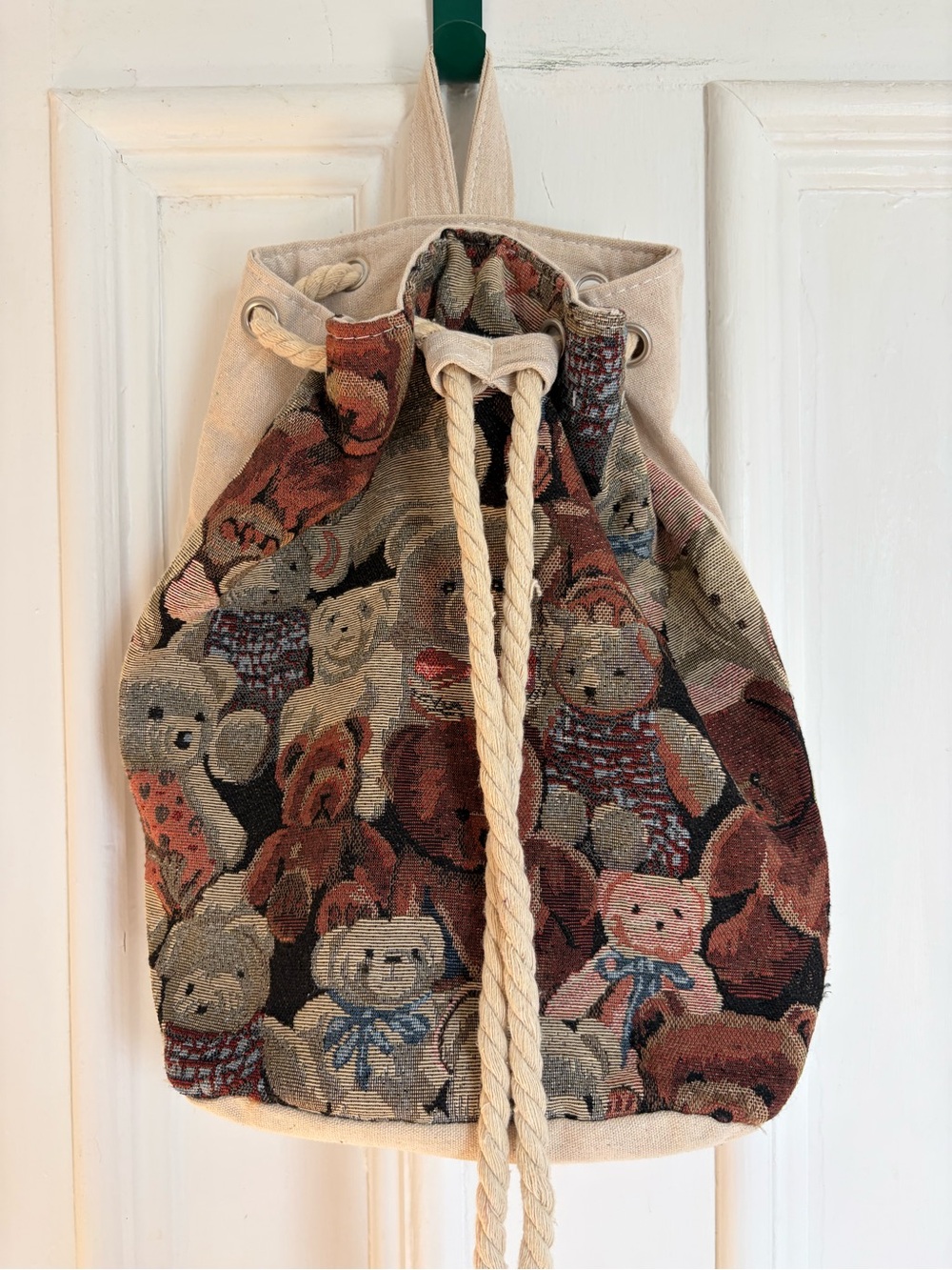 Vintage Teddy Bear Tapestry Drawstring Backpack - Beige Accent